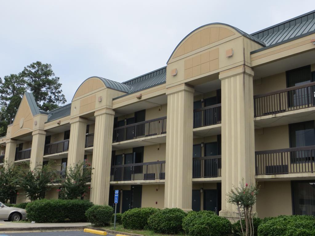 Budgetel Inn & Suites Macon Exterior foto