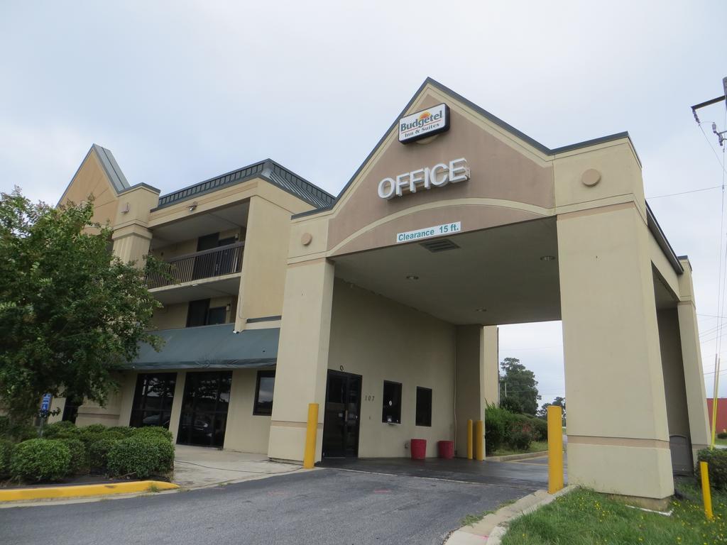 Budgetel Inn & Suites Macon Exterior foto