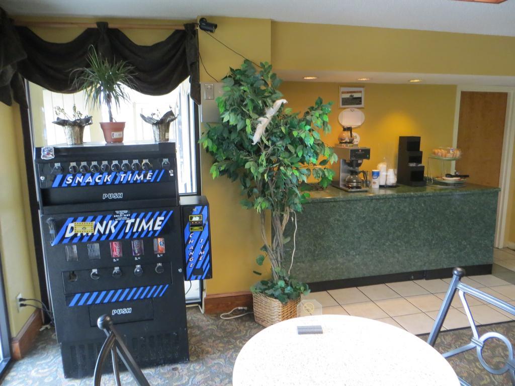 Budgetel Inn & Suites Macon Exterior foto