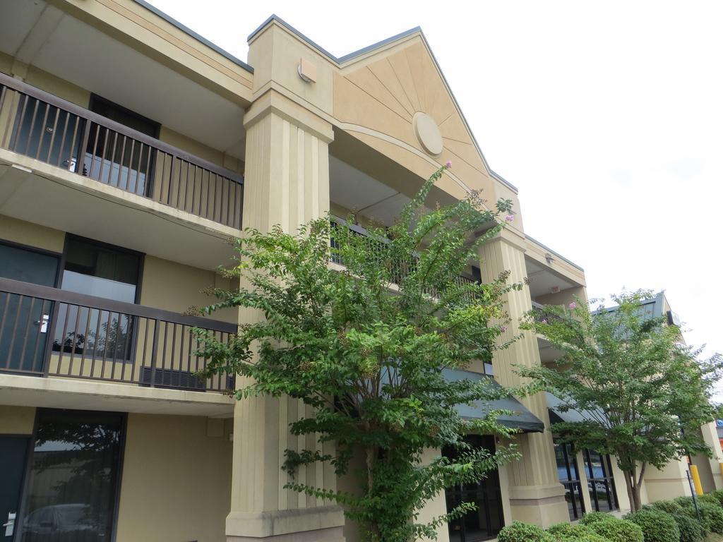 Budgetel Inn & Suites Macon Exterior foto