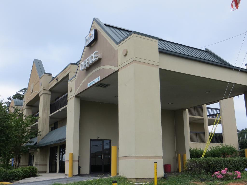 Budgetel Inn & Suites Macon Exterior foto