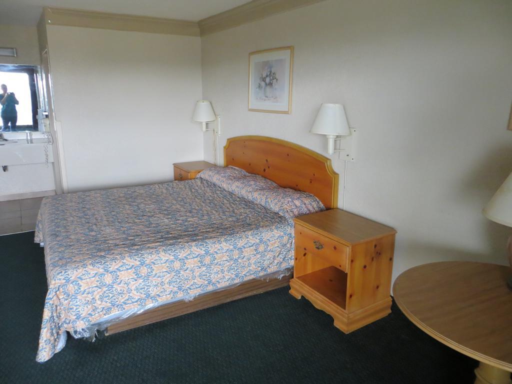 Budgetel Inn & Suites Macon Zimmer foto