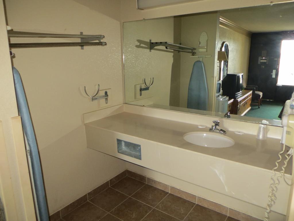 Budgetel Inn & Suites Macon Zimmer foto